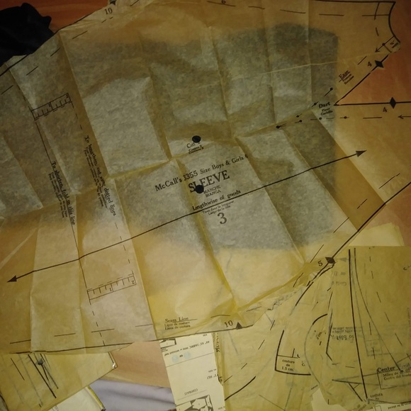 VINTAGE PATTERNS - Picture 5 of 6